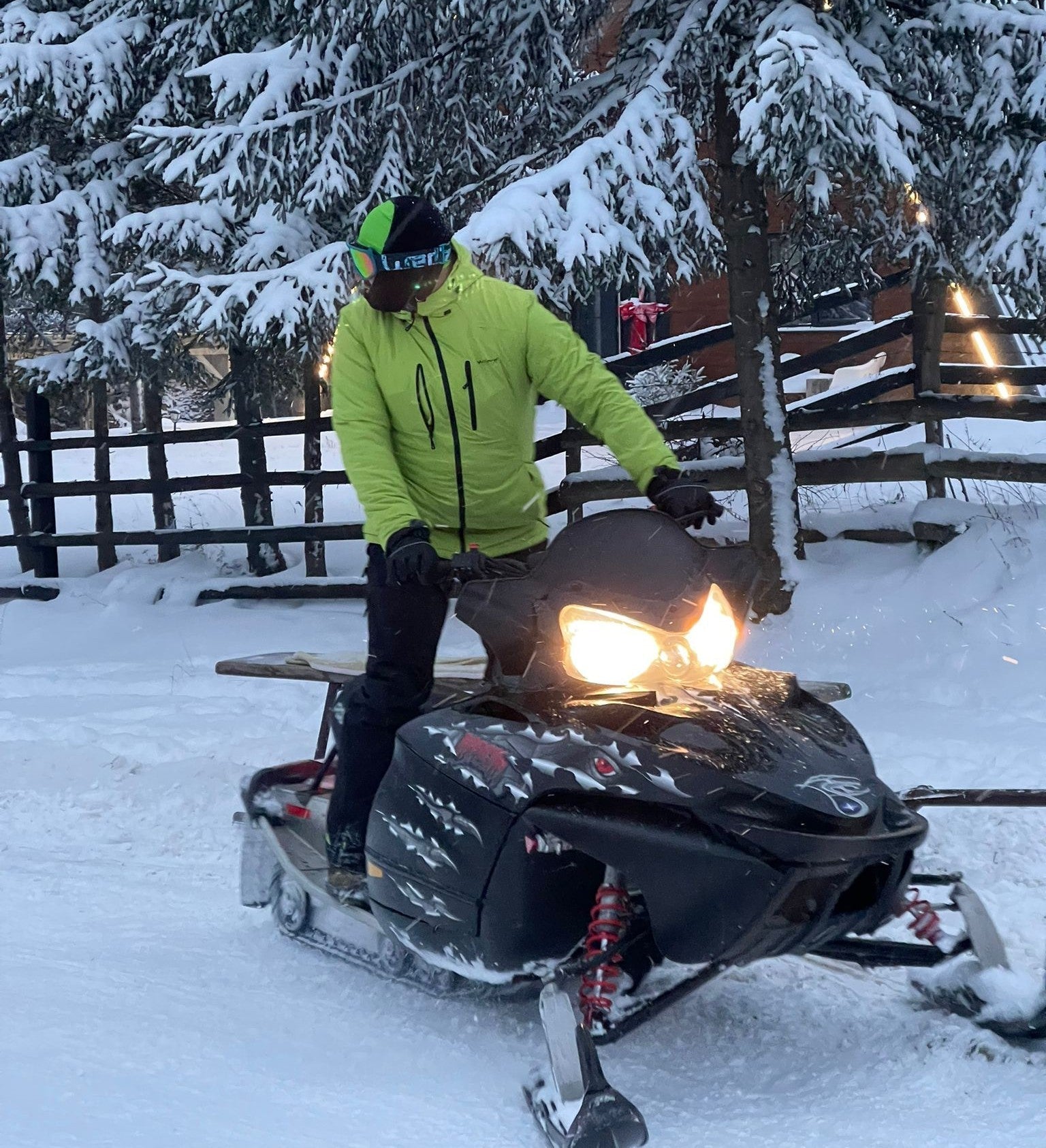 Trasee cu Snowmobilul